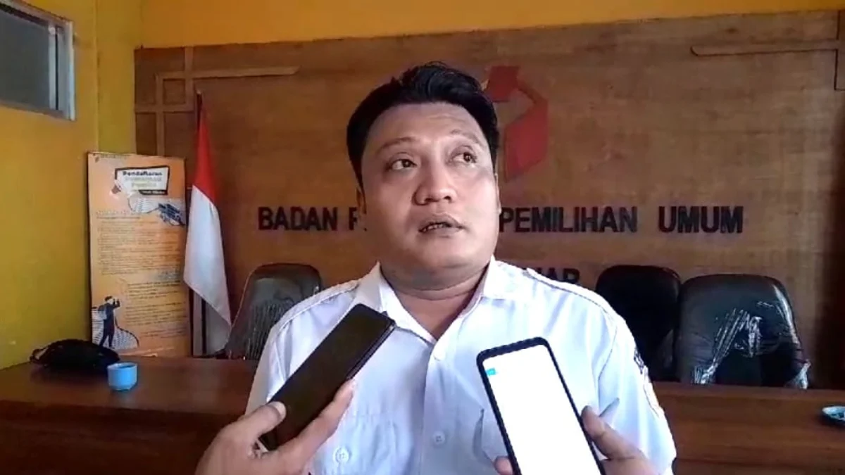 Dugaan Money Politik Saat Pemilu 2024 di Banjar Tercium Bawaslu Kepala Divisi Penanganan dan Sengketa Bawaslu Kota Banjar Solehan. (Cecep Herdi/Jabar Ekspres)