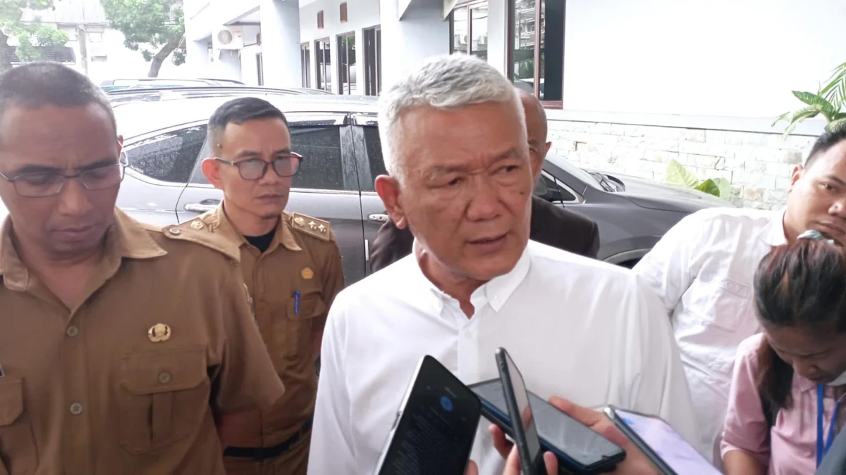 Kembali Berprogres, Tol Getaci Diklaim Telah Pembebasan Lahan hingga Garut Kepala Dinas Bina Marga dan Penataan Ruang Provinsi Jawa Barat (DBMPR Jabar), Bambang Tirtoyuliono, saat menjelaskan progres Tol Getaci.