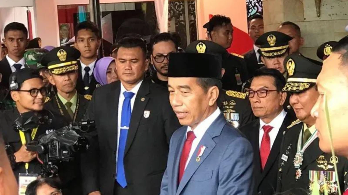 Pro kontra Jokowi berikan penghargaan ke Prabowo (sumber: Antara)