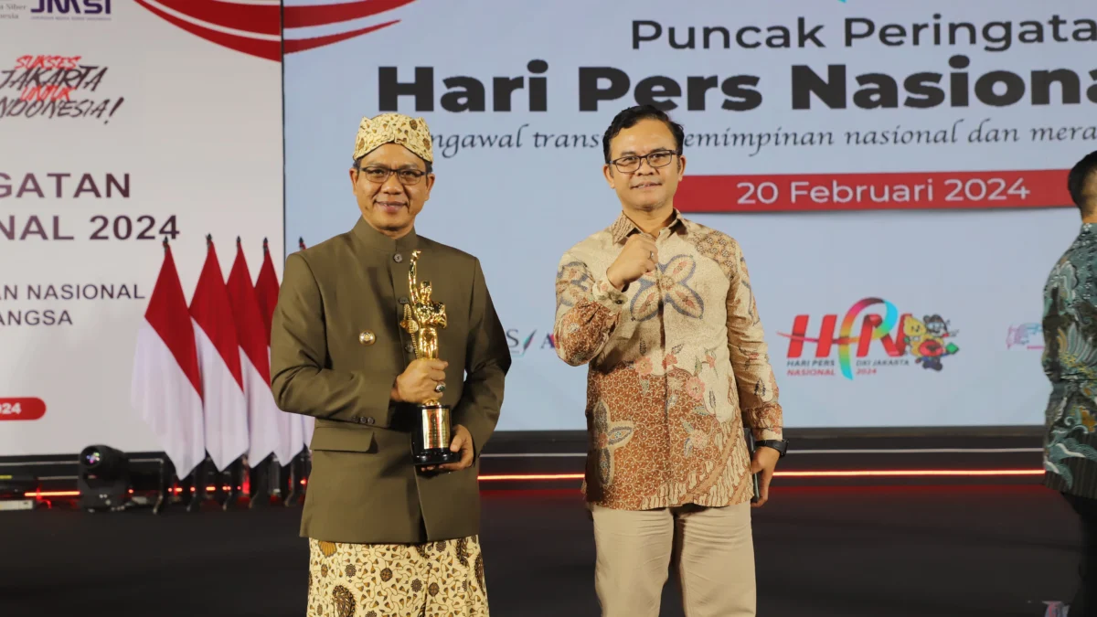 Bupati Dadang Supriatna Raih Anugerah PWI Pusat di Hari Pers Nasional 2024