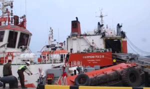 Aktivitas di Pelabuhan Patimban di Subang sebagai salah satu pusat roda ekonomi di Jabar.