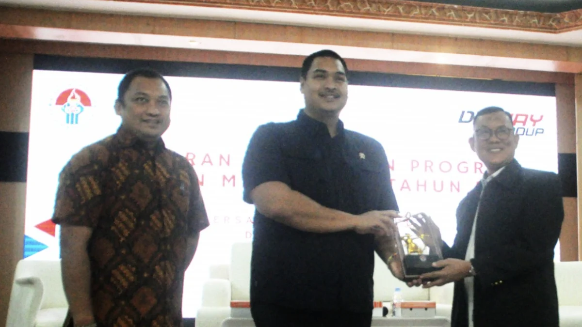 Hadiri Forum Pimred, Menpora Dito Minta Disway Group Bantu Dukung Program Olahraga dan Kepemudaan