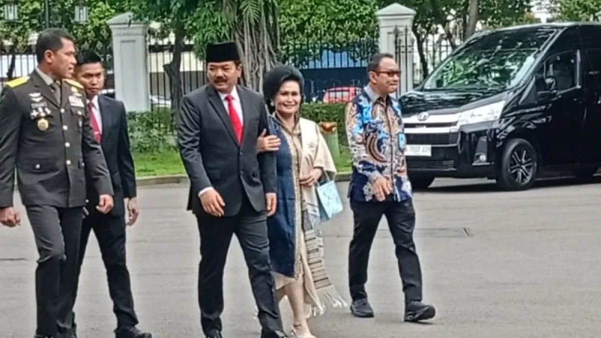 Menteri ATR/Kepala BPN Hadi Tjahjanto tiba di Istana Kepresidenan Jakarta, Rabu (21/2/2024).