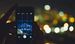 Top 7 HP dengan Kamera Terbaik untuk Merekam Video 4K di Tahun 2024 Top 7 HP dengan Kamera Terbaik untuk Merekam Video 4K di Tahun 2024