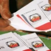 Nyoblos Pakai Paku, Fix Indonesia Ketinggalan! Negara Lain Sudah Lebih Modern