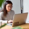 5 Tips Menghasilkan Uang secara Online Jika Kamu Merupakan Seorang Editor Video, Peluang Emas Ada di Depan Mata!