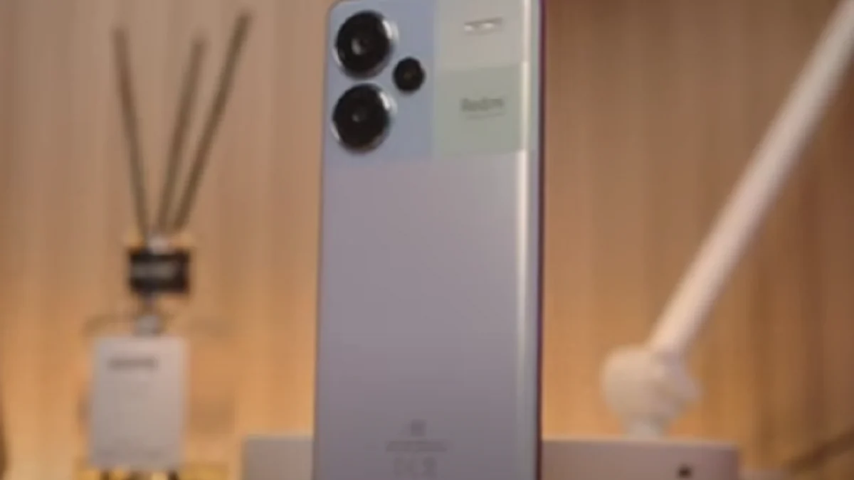 Desain Elegan dan Layar Berkualitas Tinggi! Inilah Keunggulan Redmi Note 13 Pro+ 5G