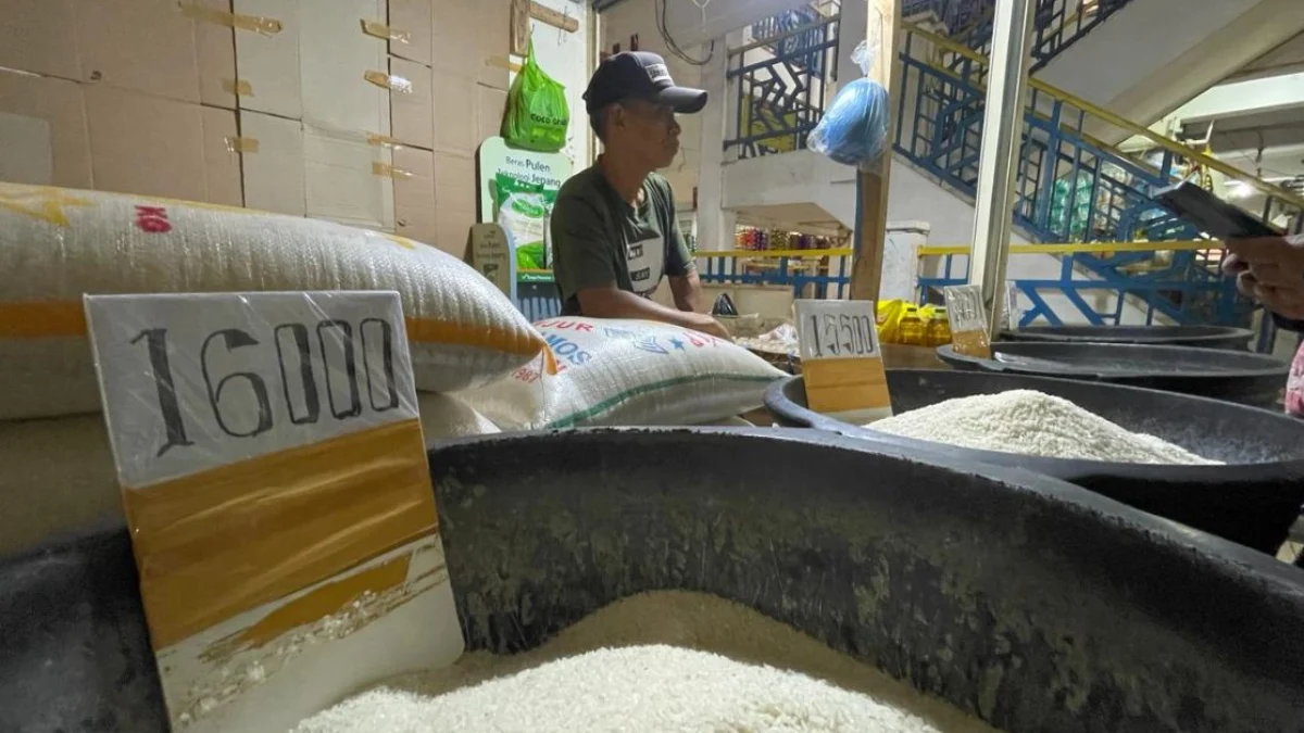 Harga beras di Kabupaten Bandung Barat cukup mahal/Foto: Suwitno/Jabar Ekspres/