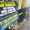 Kondisi di rumah duka Ketua KPPS 18 Pasirwangi, Kota Bandung, bernama Jajang Safaat yang meninggal dunia sehari usai pelaksanaan Pemilu 2024. (Nizar/Jabar Ekspres)