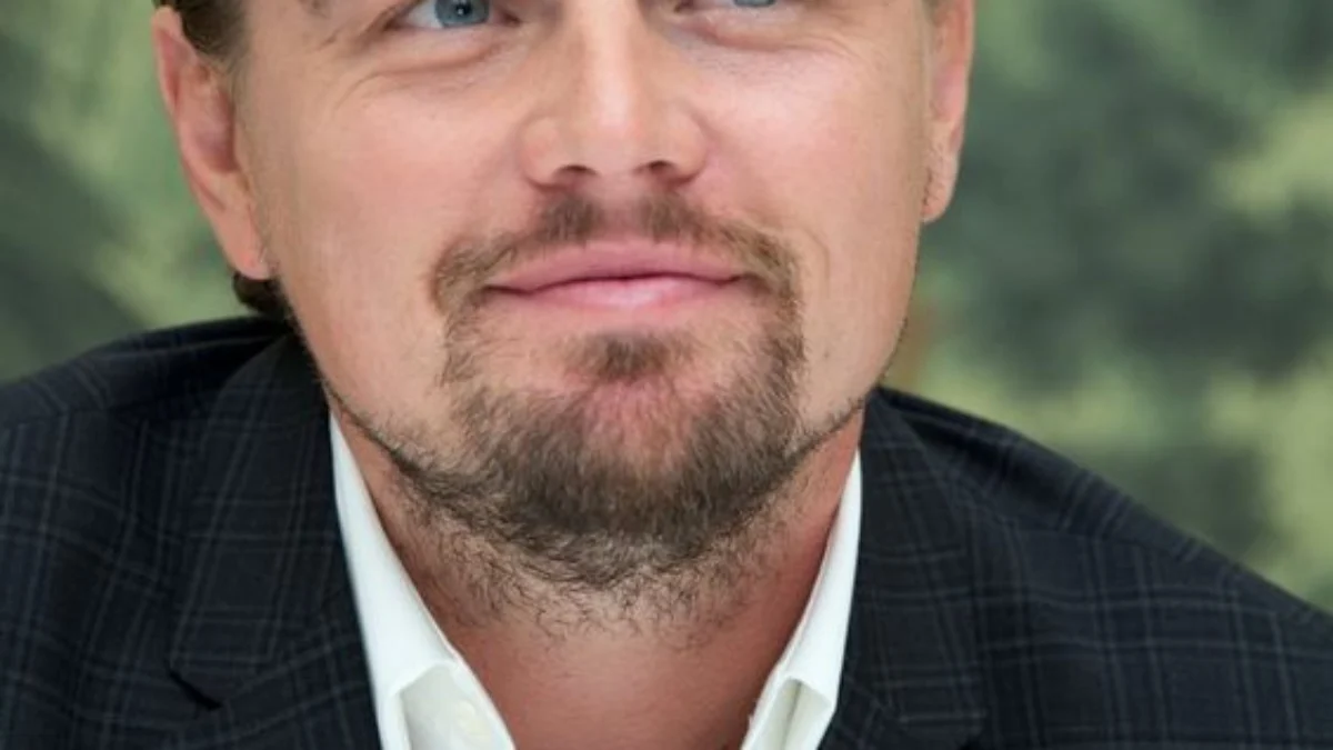 Leonardo DiCaprio Dirumorkan Tunangan dengan Vittoria Ceretti