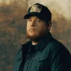 Lirik Lagu Fast Car – Luke Combs, Serta Makna Dibaliknya