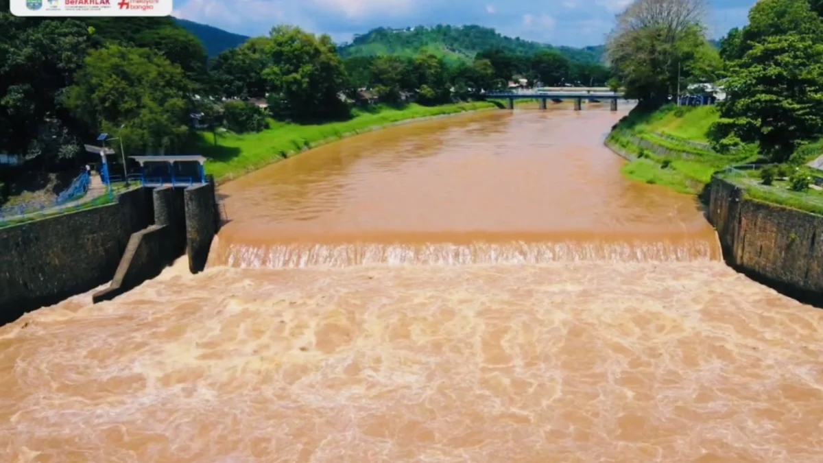 Ilustrasi: Kondisi Sungai Citanduy yang deras saat korban nyemplung ke sana.
