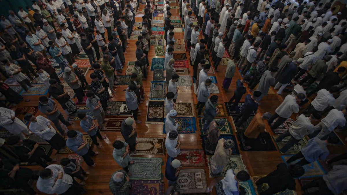 Ilustrasi: Pelaksanaan shalat tarawih ngebut.