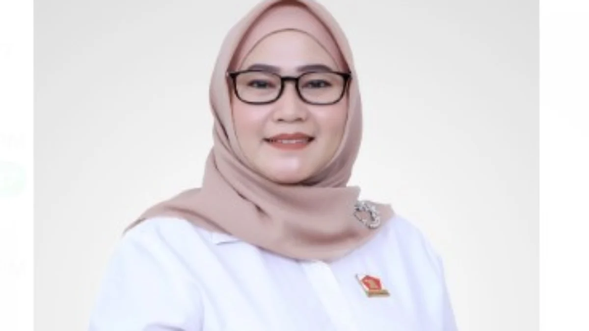 Anggota Pansus 9 DPRD Kota Bandung, Nunung Nurasiah yang fokus membahas tentang Raperda peredaran minol.