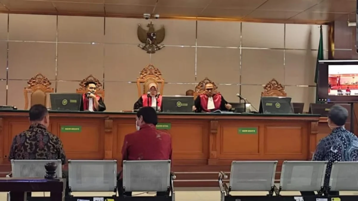 Pejabat Dishub, Asep Kurnia dan Ricky Gustiadi saat menjadi Saksi kasus Suap Proyek Bandung Smart City Jilid I, Rabu (12/7/2023)