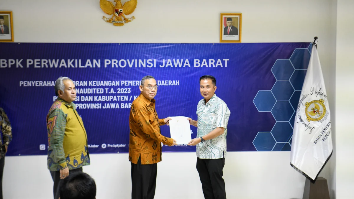 Bey Machmudin Serahkan LKPD ”Unaudited" ke BPK RI, Diharapkan Jabar meraih WTP ke-13 kali