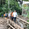 Bey Tinjau Lokasi Longsor Cipongkor