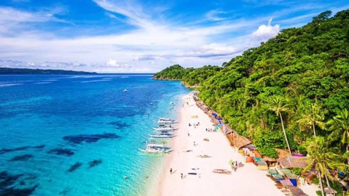 7 Pantai Terbaik di Jawa Barat untuk Liburan Keluarga Saat Lebaran