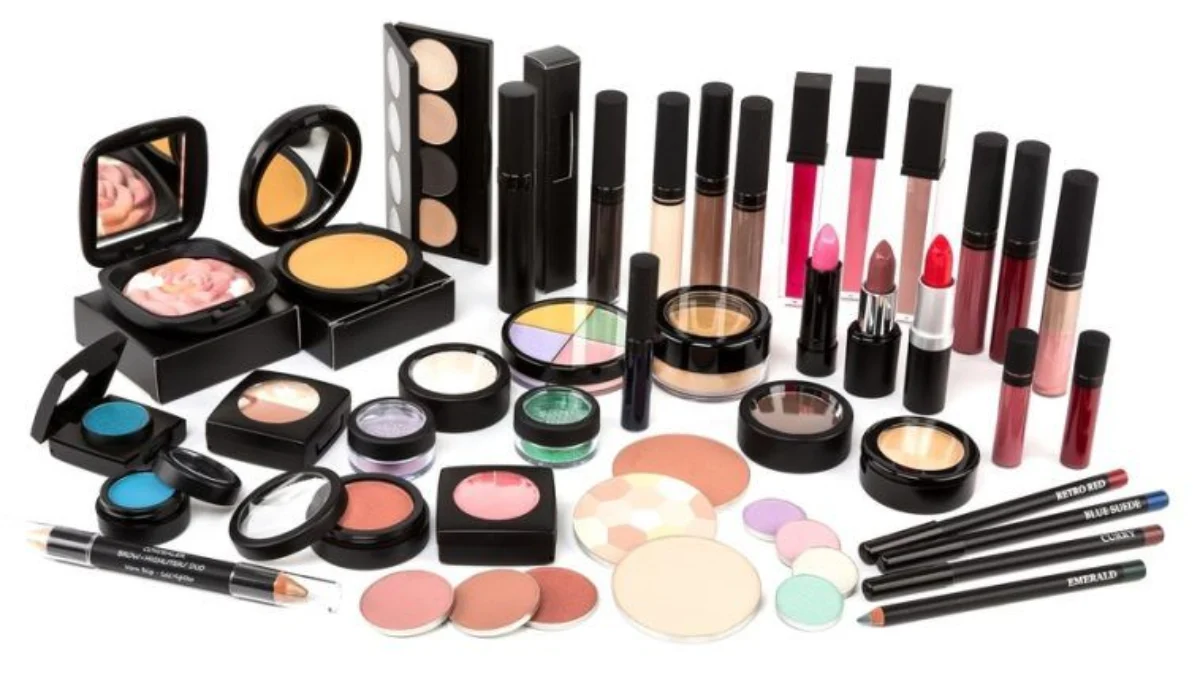 BPOM RI Mengungkap Bahaya Kosmetik: Pewarna Berbahaya Picu Risiko Kesehatan BPOM RI Mengungkap Bahaya Kosmetik: Pewarna Berbahaya Picu Risiko Kesehatan