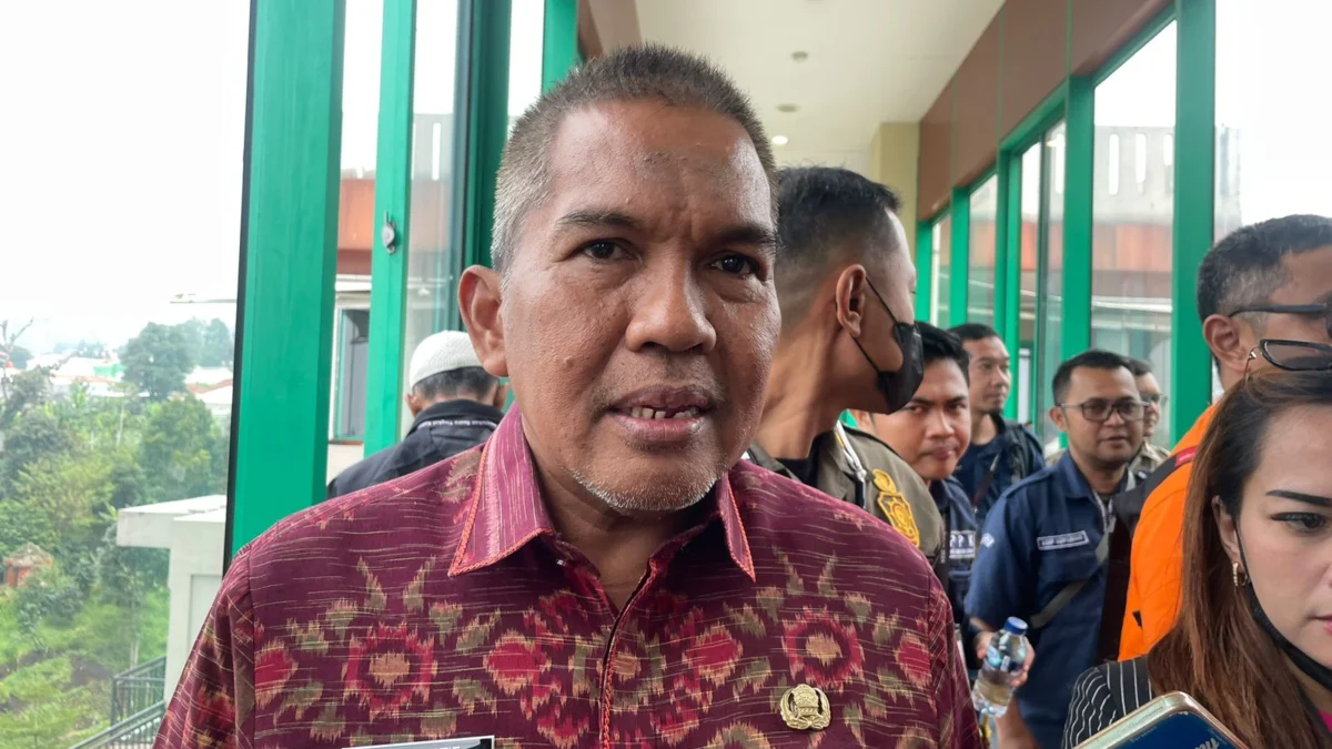 Pj Bupati Bandung Barat, Arsan Latif saat ditemui di Kecamatan Parongpong. Kamis (28/2). Foto Jabarekspres