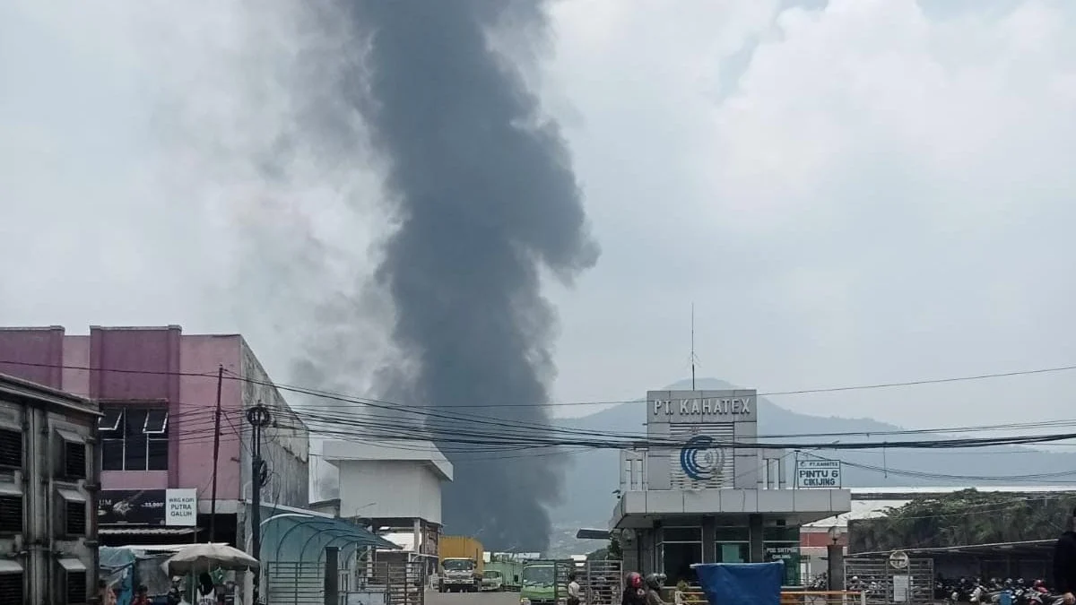 Kebakaran melahap PT Kahatex di Kecamatan Jatinangor, Kabupaten Sumedang