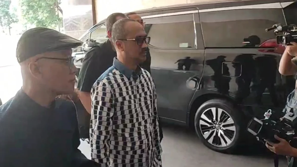 Mantan Ketua KPK Abraham Samad Datangi Bareskrim Polri untuk Pertanyakan Proses Hukum Firli Bahuri