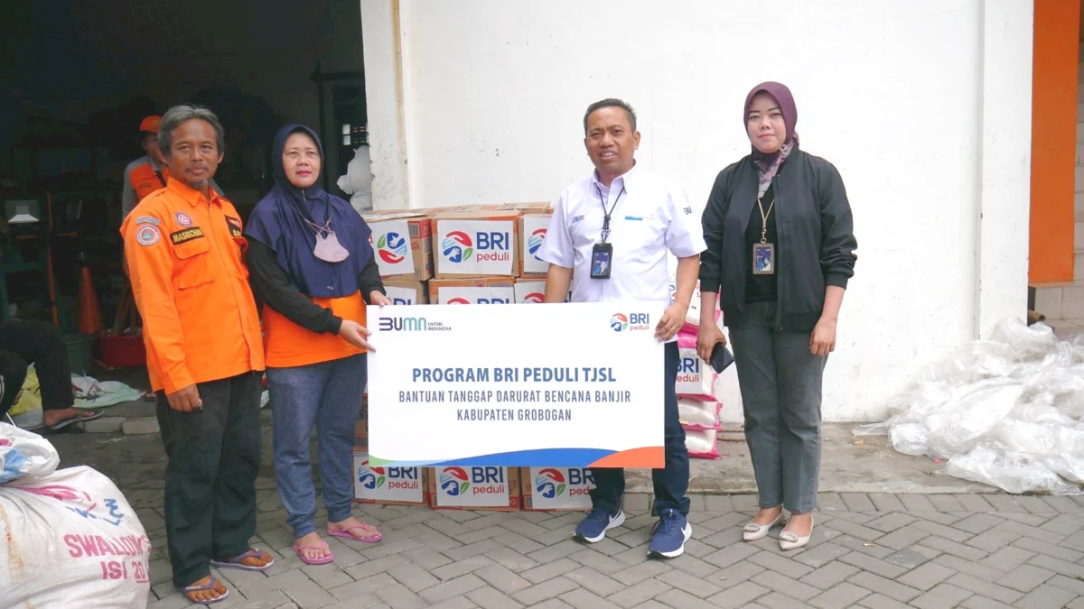 Tanggap Bencana Banjir, BRI Peduli Salurkan Bantuan Bagi Warga Terdampak di Grobogan dan Demak Tanggap Bencana Banjir, BRI Peduli Salurkan Bantuan Bagi Warga Terdampak di Grobogan dan Demak