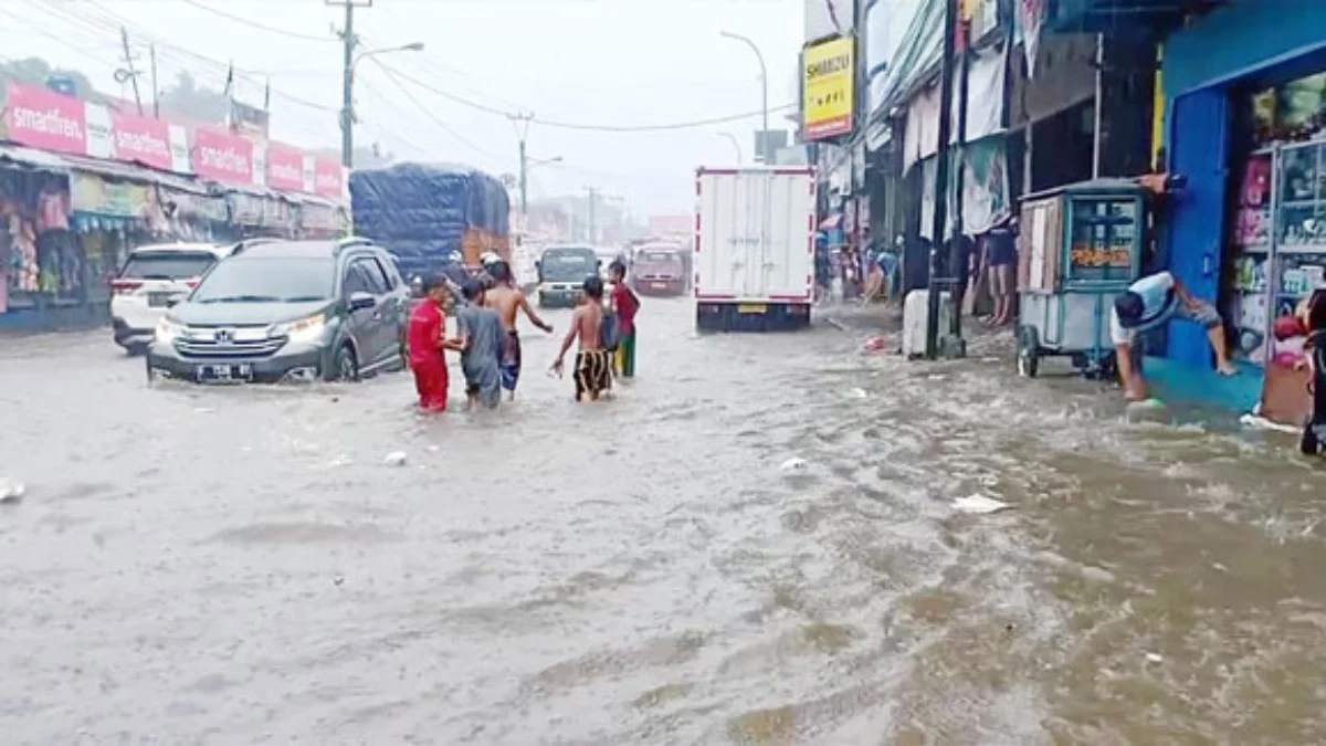 Jalan Nasional Cibadak, Kabupaten Sukabumi masuk dalam rekomendasi jalan yang akan diperbaiki jelang mudik Lebaran 2024.