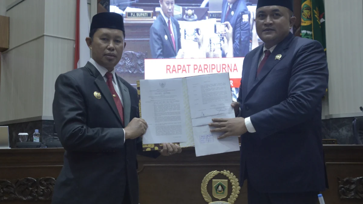 Penetapan RTRW dalam rapat paripurna. Foto : Dok Pemkab Bogor