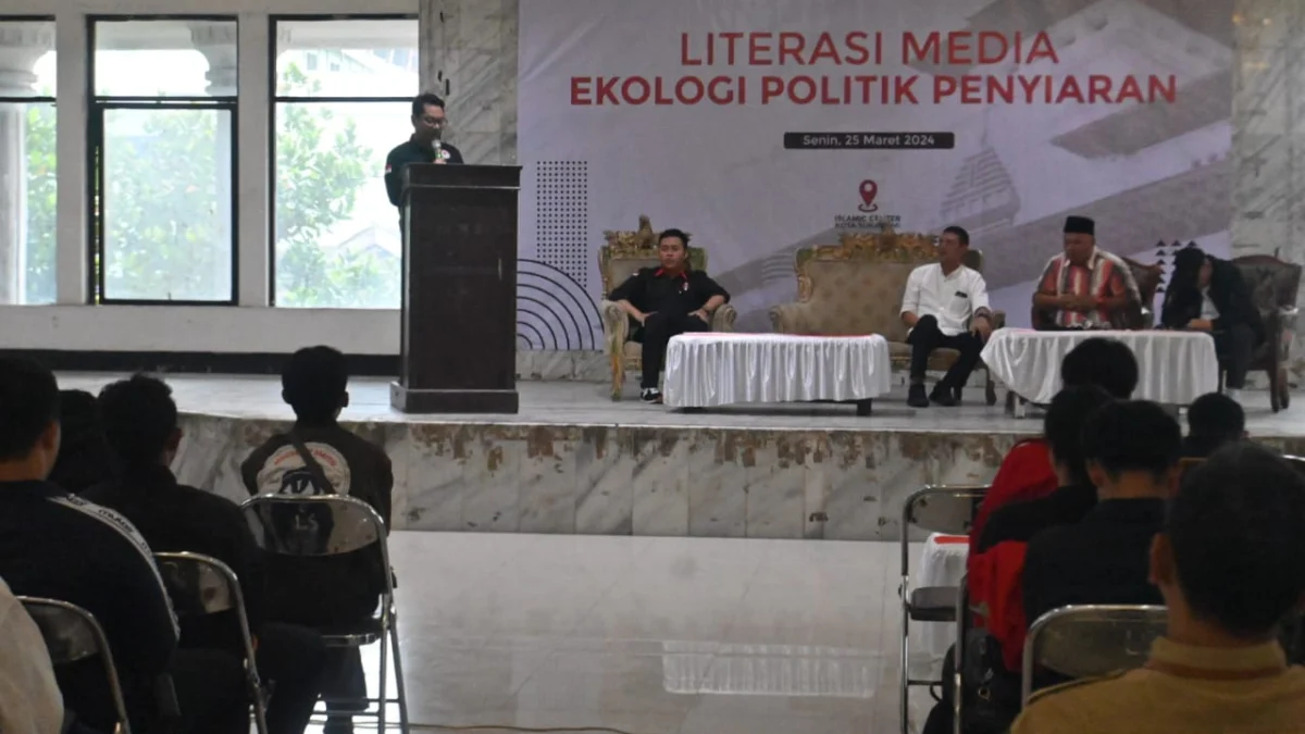 KPID Jabar Soroti Sinergitas Antara Lembaga Penyiar dan Kebijakan Pemerintah KPID Jabar Soroti Sinergitas Antara Lembaga Penyiar dan Kebijakan Pemerintah
