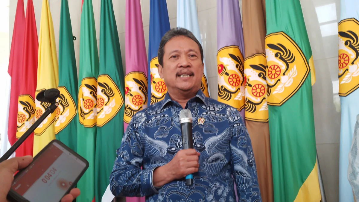 Menteri Kelautan dan Perikanan, Sakti Wahyu Trenggono saat ditemui di Jatinangor, Kabupaten Sumedang. (Yanuar/Jabar Ekspres)