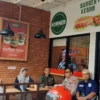 Satpol PP melakukan penyegelan Circle-K karena melangar Perda-Foto: Istimewa/