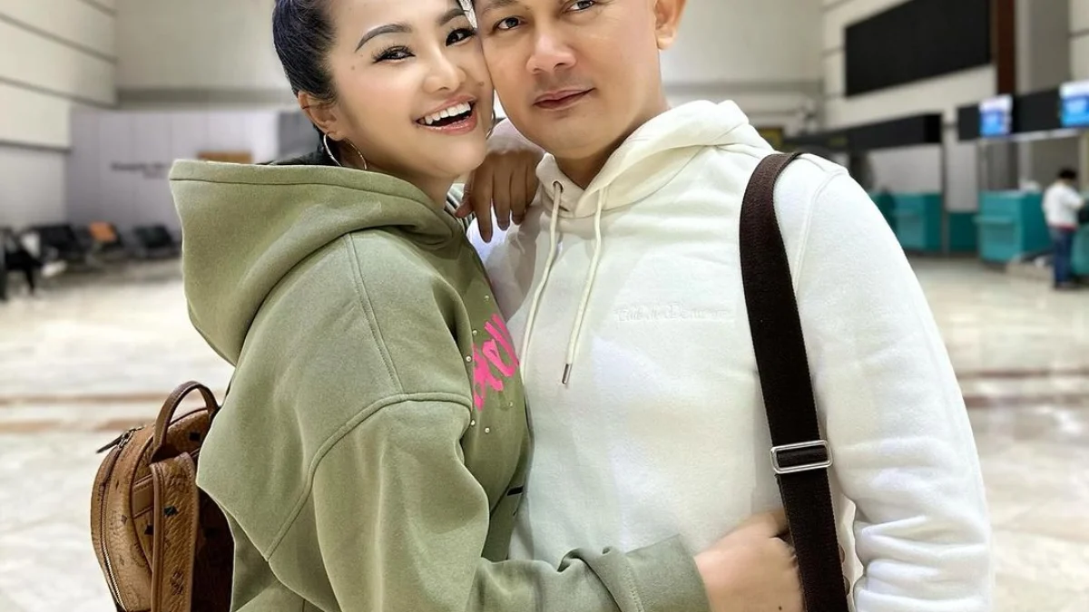 Fitri Carlina Ungkap Jalani Ramadan Tanpa Suami, Karena Dinas di Luar Negeri Fitri Carlina Ungkap Jalani Ramadan Tanpa Suami, Karena Dinas di Luar Negeri