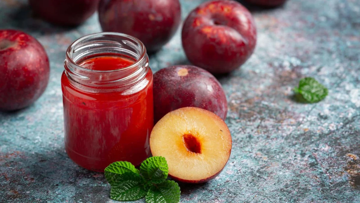 Menjaga Kulit Tetap Sehat dan Bersinar, Ini Manfaat Lain Minuman Detox Plum  – jabarekspres.com