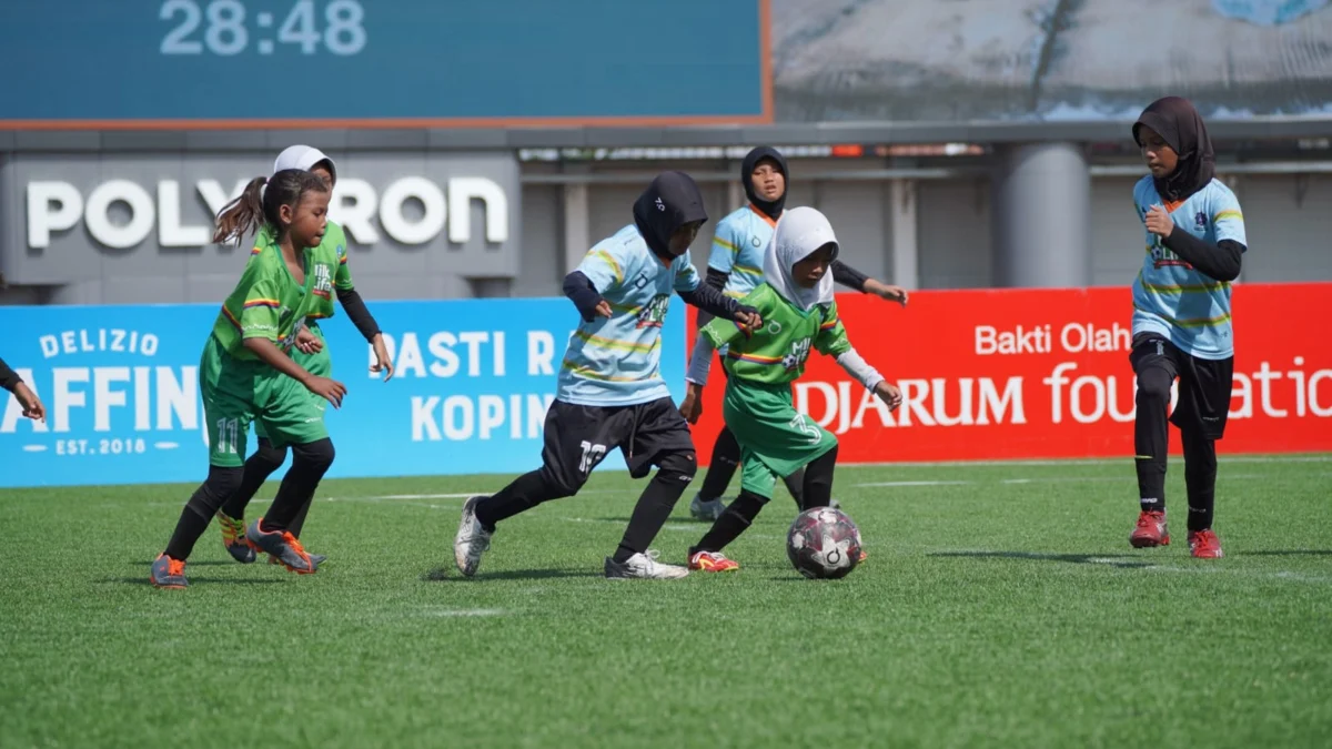 MilkLife Soccer Challenge Sukses Dongkrak Siswi SD dan MI Tekuni Sepak Bola MilkLife Soccer Challenge Sukses Dongkrak Siswi SD dan MI Tekuni Sepak Bola
