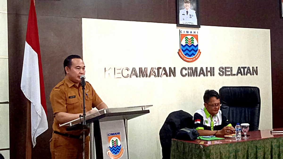 Doc. Kadisnaker Cimahi, Asep Ajat Jayadi dalam Konsolidasi Bersama Serikat Buruh Kota Cimahi (mong)
