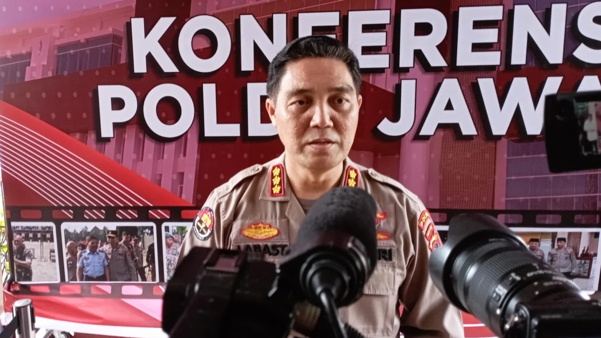 Kabid Humas Polda Jabar, Kombes Pol Jules Abraham Abast.