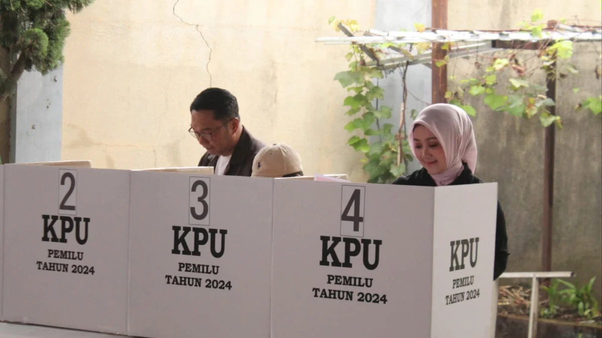 Atalia Praratya saat mencoblos Pilpres dan Pileg 2024 di dekat kediamannya beberapa waktu yang lalu.