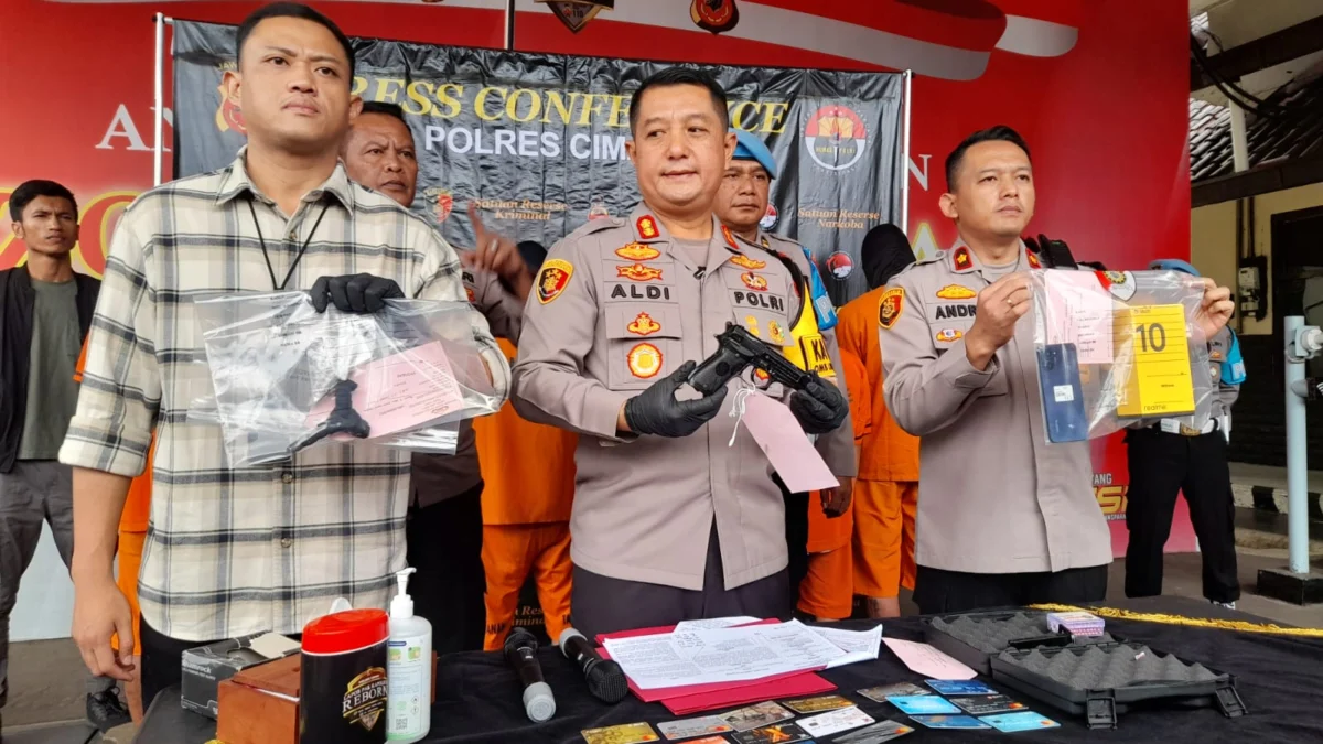 Polisi Bekuk Kawanan Begal Bersenpi di Cimahi