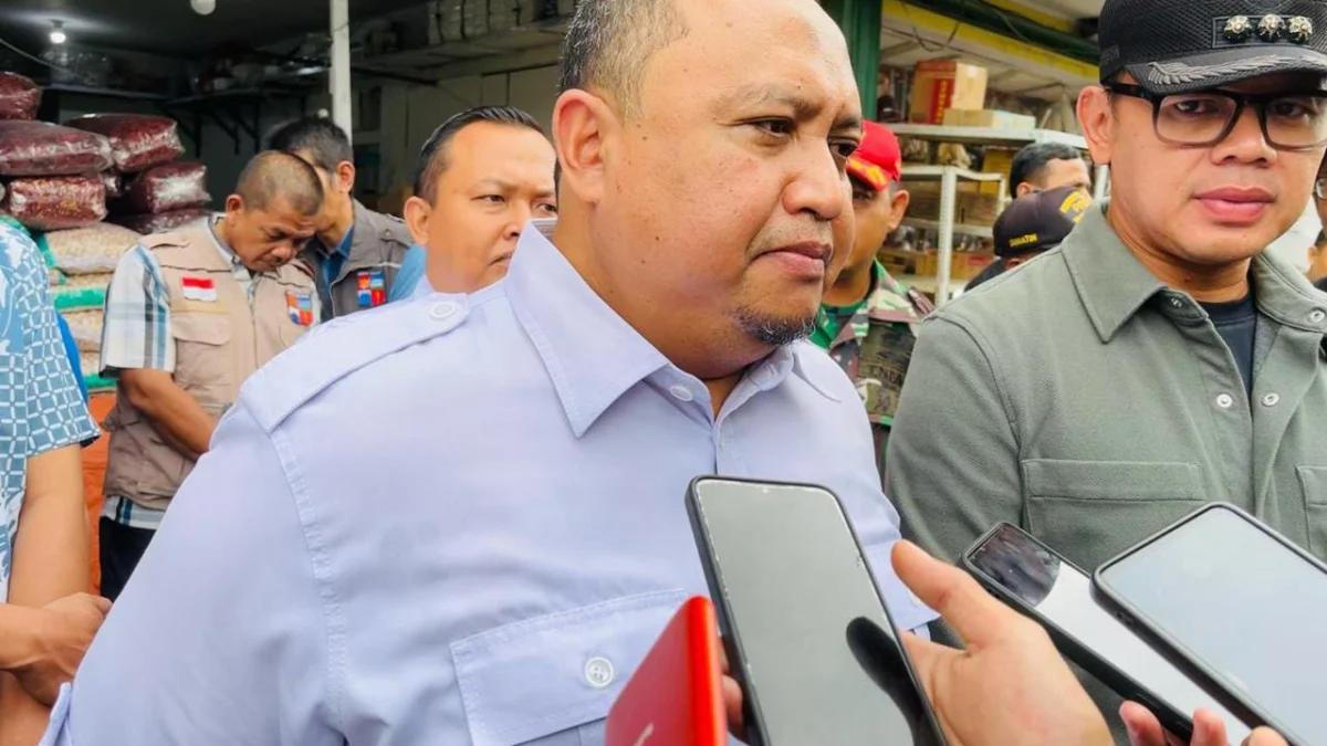 Ketua DPRD Kota Bogor, Atang Trisnanto bersama Wali Kota Bogor, Bima Arya.