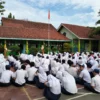 Siswa sekolah di Kota Banjar mendapat sosialisasi pencegahan penyakit DBD oleh Dinas Kesehatan Kota Banjar belum lama ini.