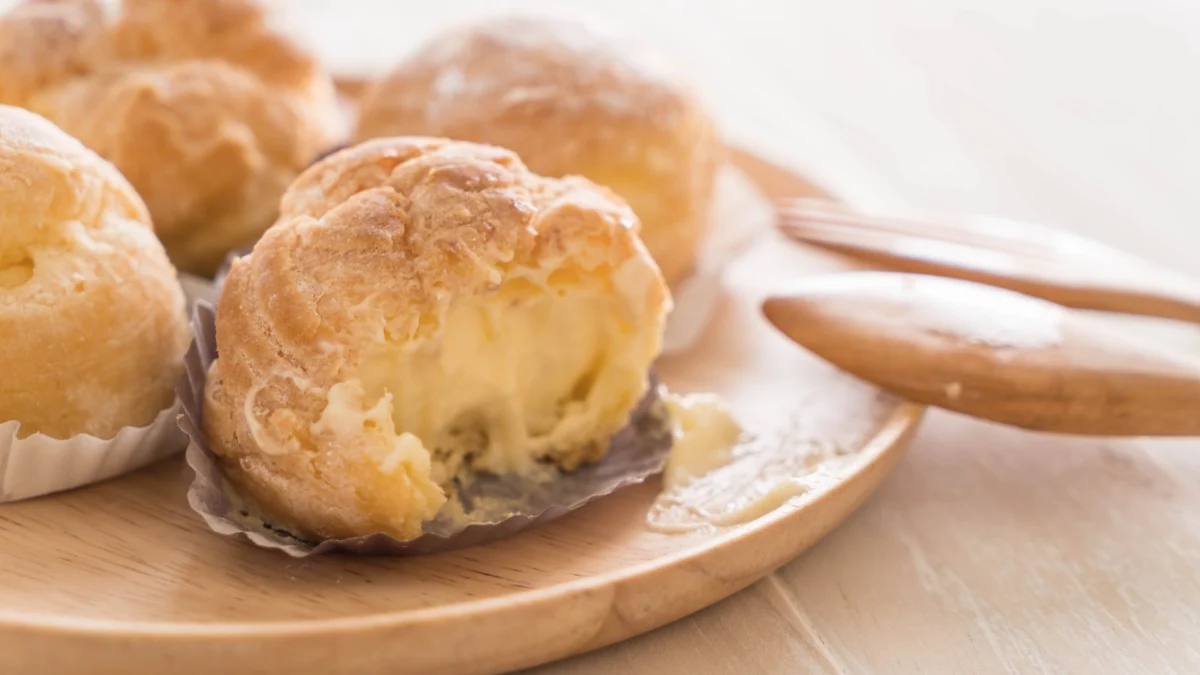 Resep Kue Sus dengan Isian Krim Lembut di Dalamnya, Coba Buat Sekarang! (ilustrasi: Freepik)