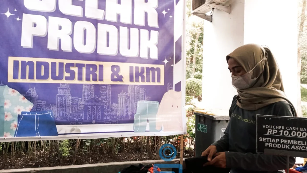 Gelaran Produk Industri dan IKM untuk Memperkenalkan Produk Lokal Cimahi.