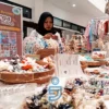 Komunitas Ngulik Benang Cimahi tembus pasar internasional berawal dari hobi merajut benang.