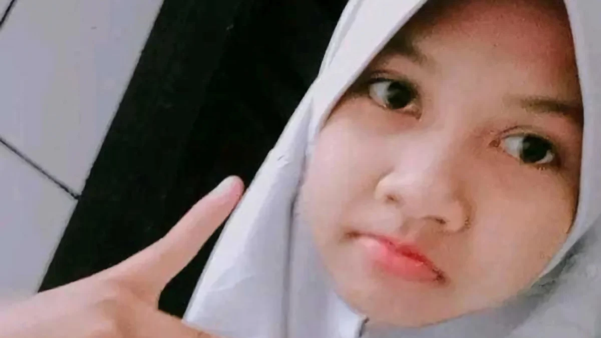 Foto Nana Rohana (15), warga Desa Ciluluk, Kecamatan Cikancung, Kabupaten Bandung yang dikabarkan hilang sudah dua pekan belum ditemukan. (Istimewa)