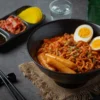 Menggugah Selera! Resep Rabokki dengan Cita Rasa Pedas, Manis, dan Gurih yang Khas (ilustrasi: Freepik)