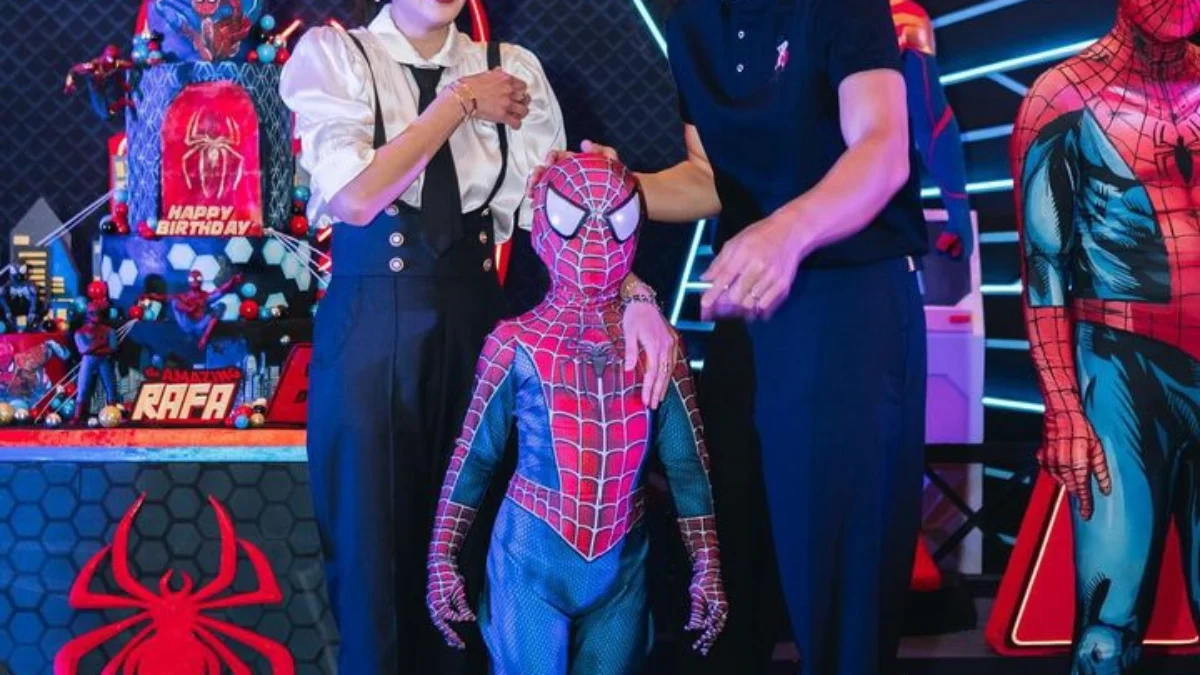 Sandra Dewi bersama sang suami, Harvey Moeis.