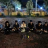 7 pemuda yang diduga akan perang sarung berhasil diamanakan Tim Si Jalak Presisi Polresta Bandung di Mapolresta Bandung.
