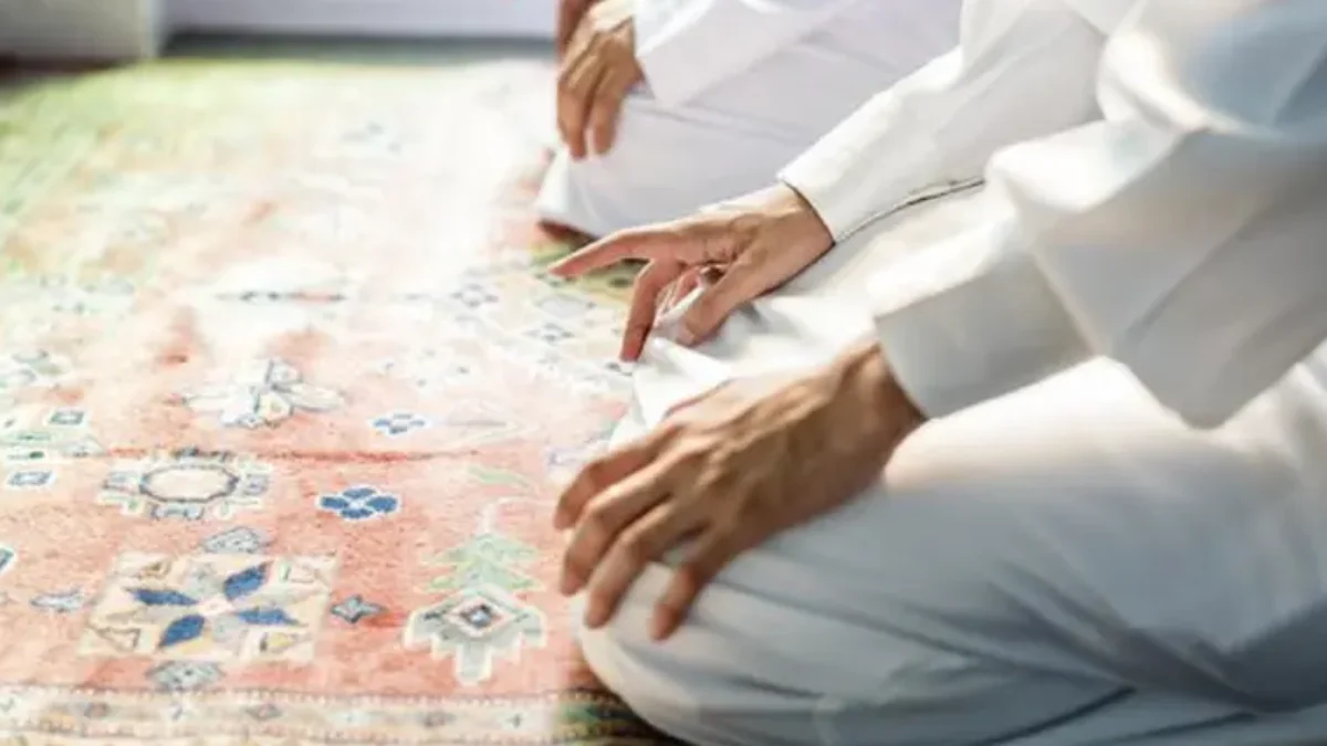 Tips Agar Kaki Tidak Sakit Saat Menunaikan Sholat Tarawih Tips Agar Kaki Tidak Sakit Saat Menunaikan Sholat Tarawih