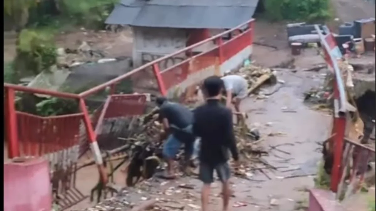 Banjir bandang di Cipatat Bandung Barat/Instagram @infobandungbarat/